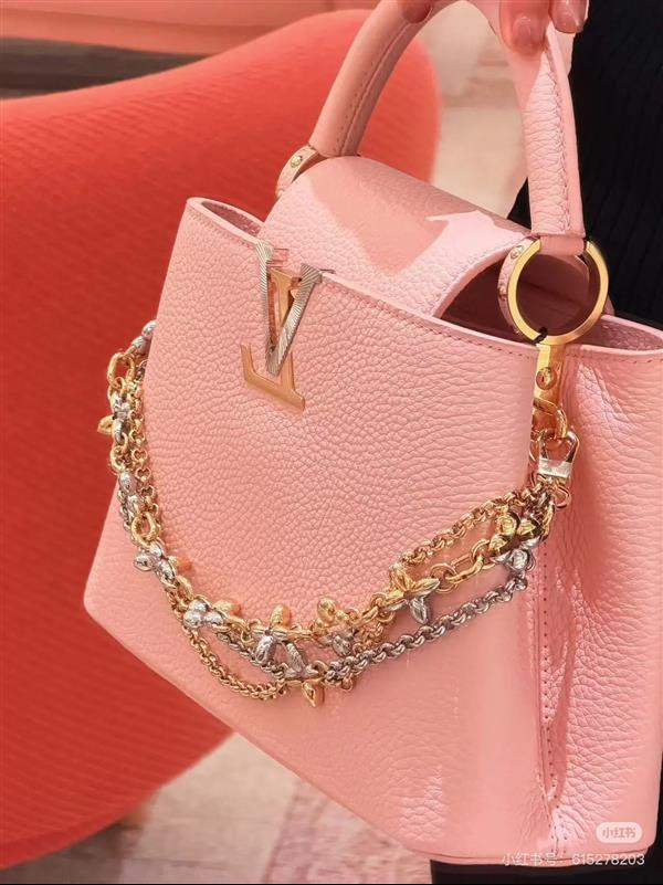 2026120164325719 270